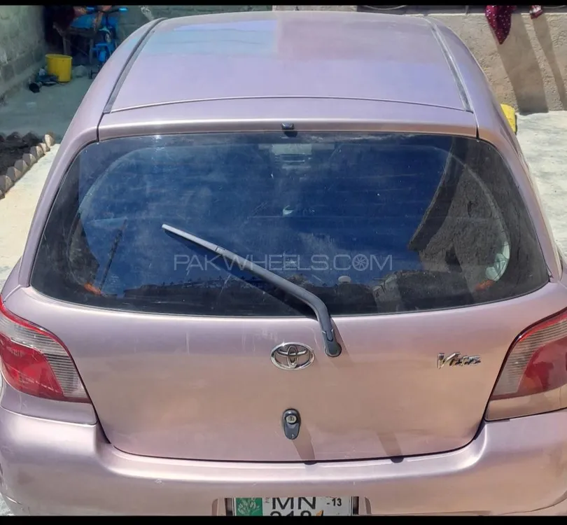 Toyota Vitz 2000 for Sale in Quetta Image-1