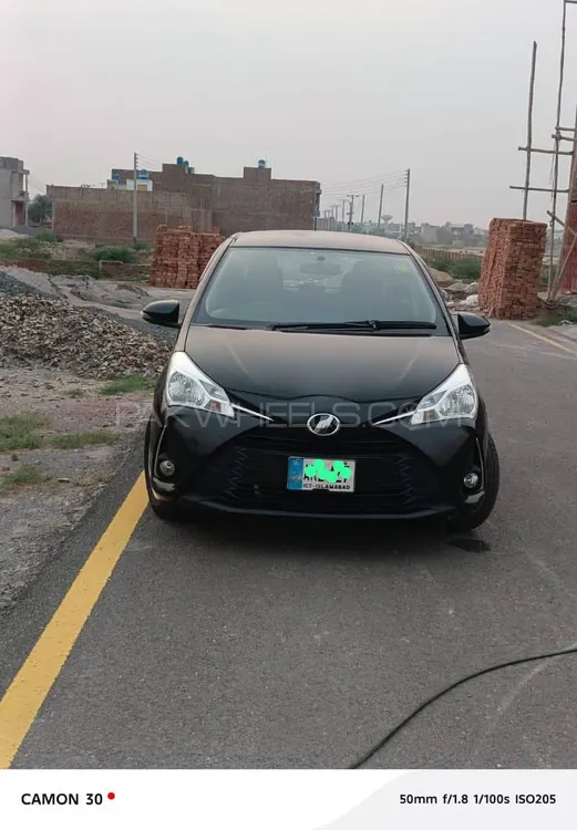 Toyota Vitz 2017 for Sale in Faisalabad Image-1
