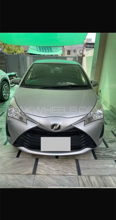 Toyota Vitz 2020 for Sale in Lahore Image-1