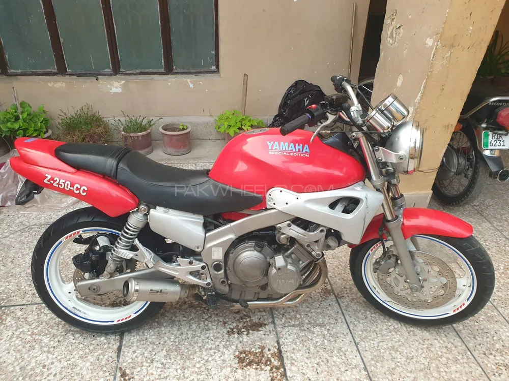 Yamaha  Fzr 250  1998 for Sale Image-1