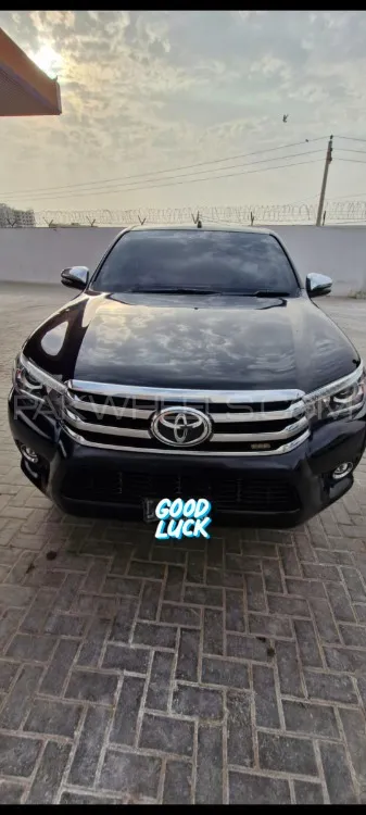 Toyota Hilux 2021 for Sale in Karachi Image-1