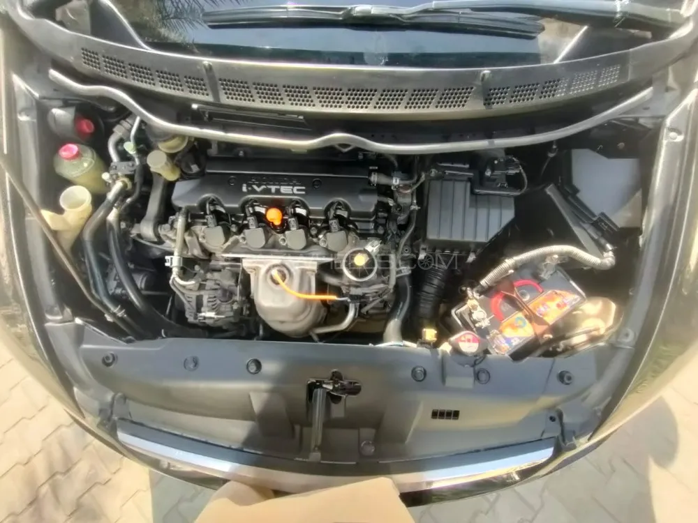 Honda Civic 2011 for Sale in Multan Image-1