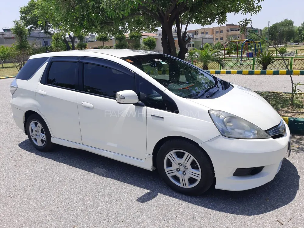 Honda Fit 2012 for Sale in Attock Image-1