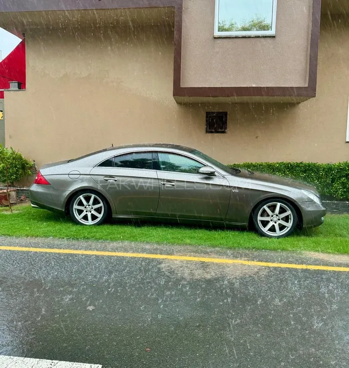 Mercedes Benz CLS Class 2006 for Sale in Faisalabad Image-1