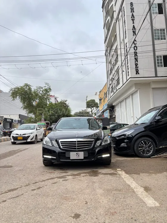 مرسڈیز بینز ای کلاس 2011 for Sale in کراچی Image-1