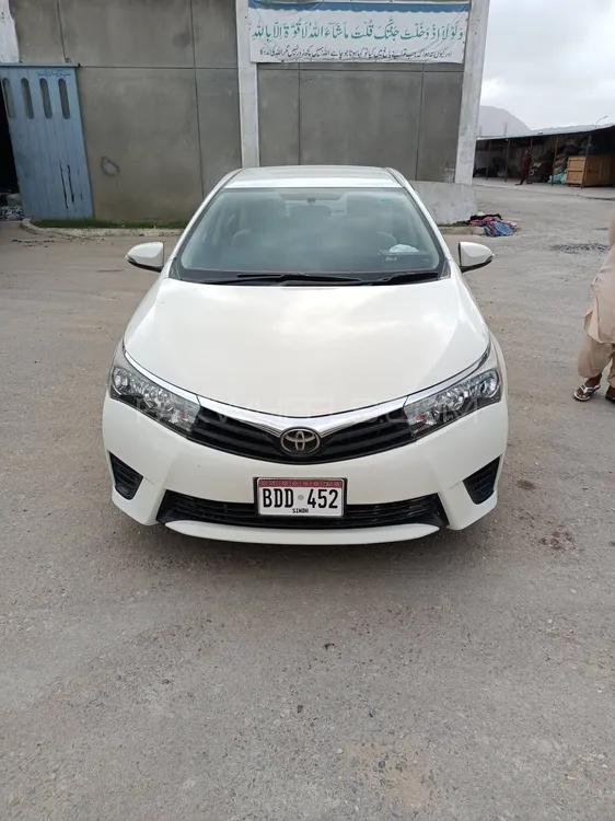 Toyota Corolla 2015 for Sale in Karachi Image-1