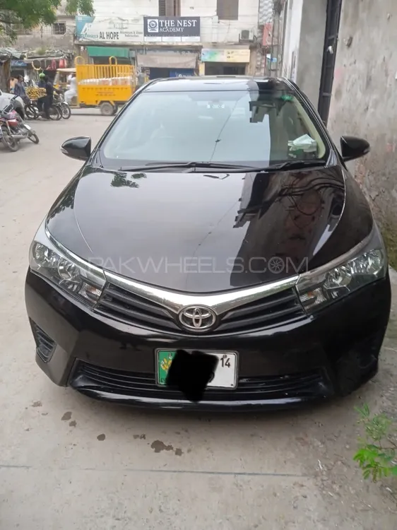 Toyota Corolla 2014 for Sale in Lahore Image-1