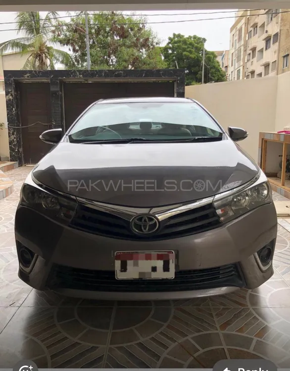 Toyota Corolla 2016 for Sale in Karachi Image-1