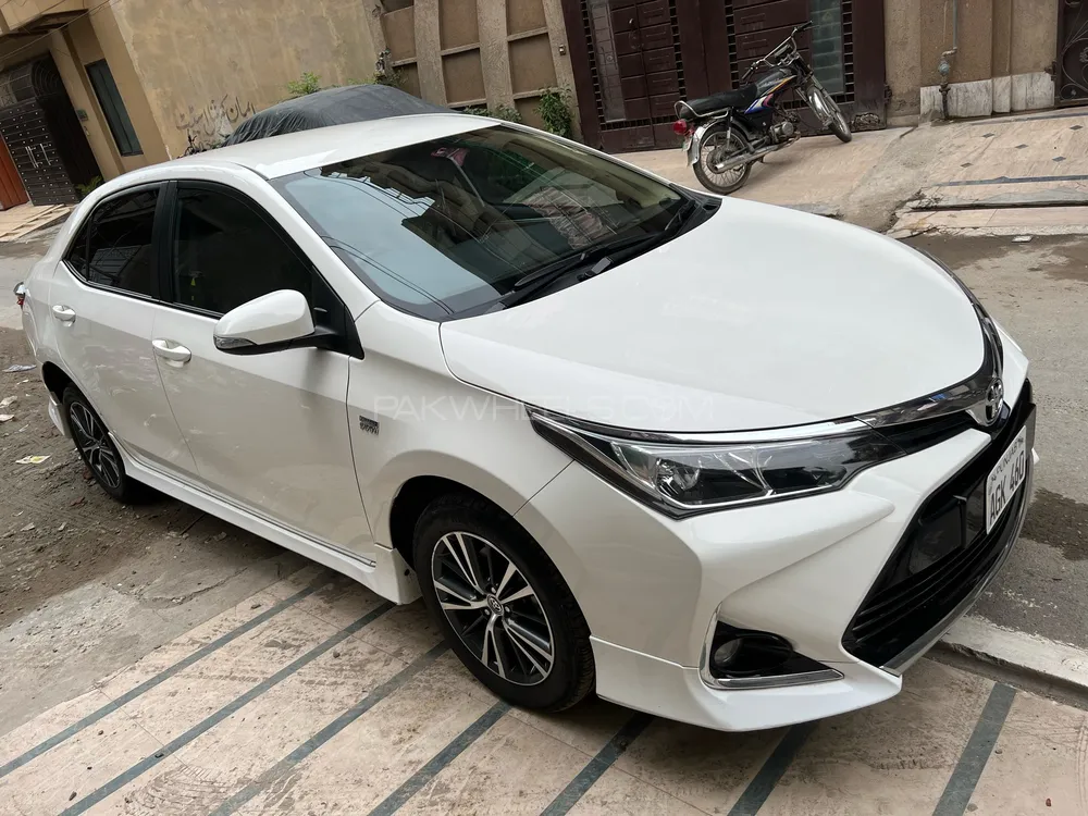 Toyota Corolla 2021 for Sale in Lahore Image-1