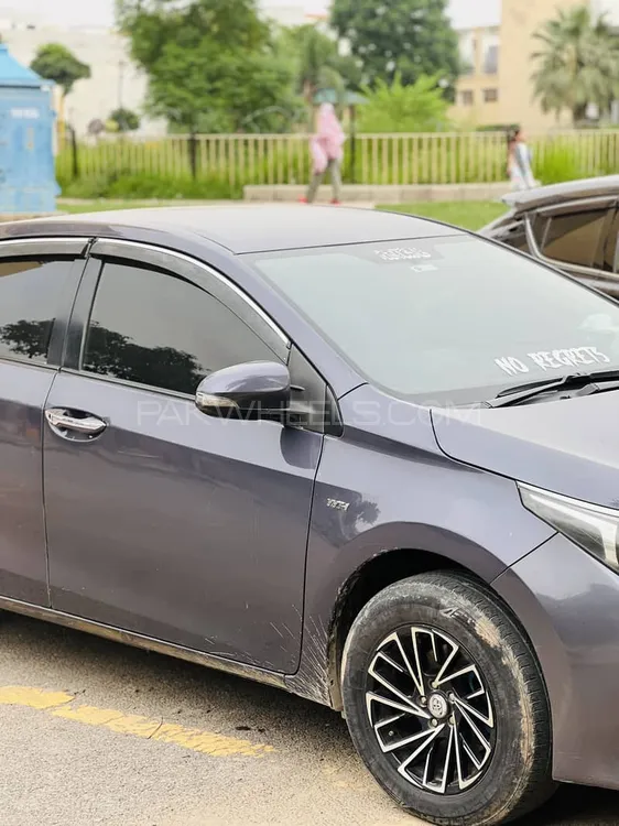 Toyota Corolla 2017 for Sale in Islamabad Image-1