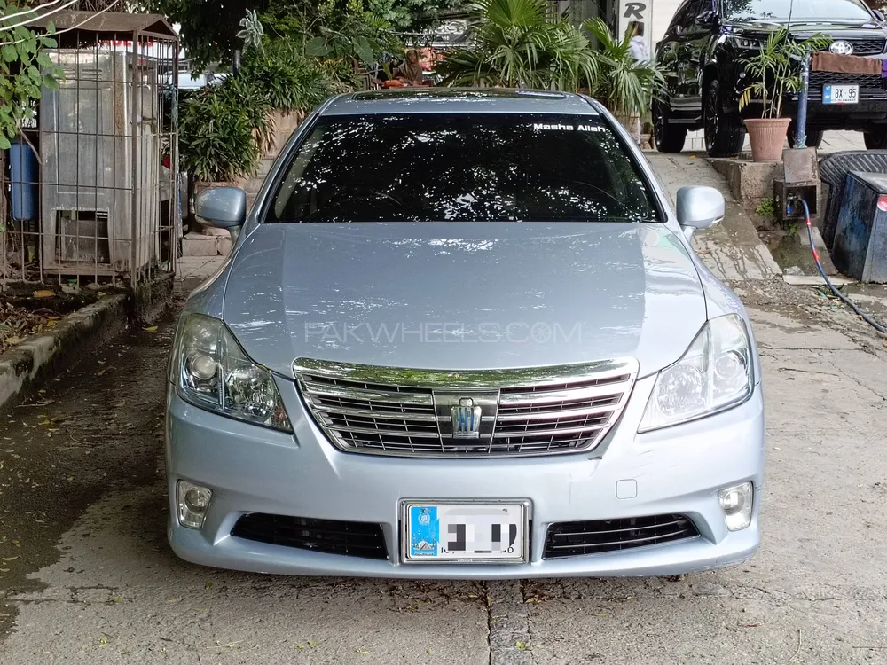 Toyota Crown 2011 for Sale in Islamabad Image-1