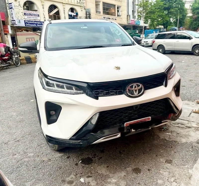 Toyota Fortuner 2017 for Sale in Islamabad Image-1