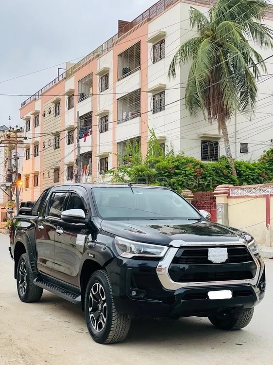 Toyota Hilux 2021 for Sale in Karachi Image-1