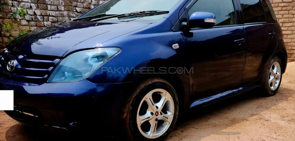 Toyota IST 2005 for Sale in Peshawar Image-1