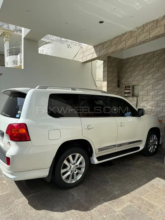 Toyota Land Cruiser 2012 for Sale in Karachi Image-1