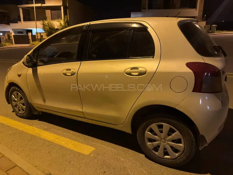 Toyota Vitz 2007 for Sale in Hyderabad Image-1