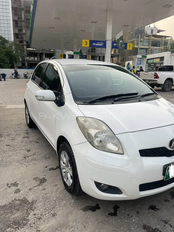 Toyota Vitz 2009 for Sale in Islamabad Image-1