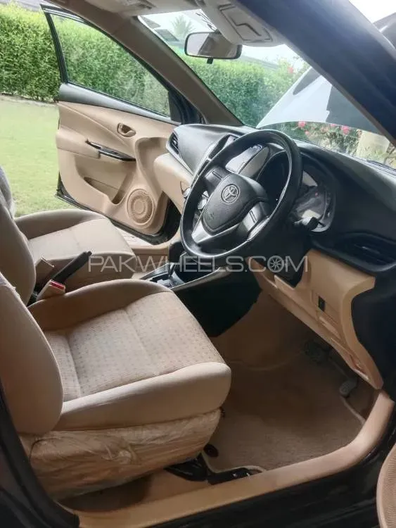 Toyota Yaris Sedan 2022 for Sale in Mirpur mathelo Image-1