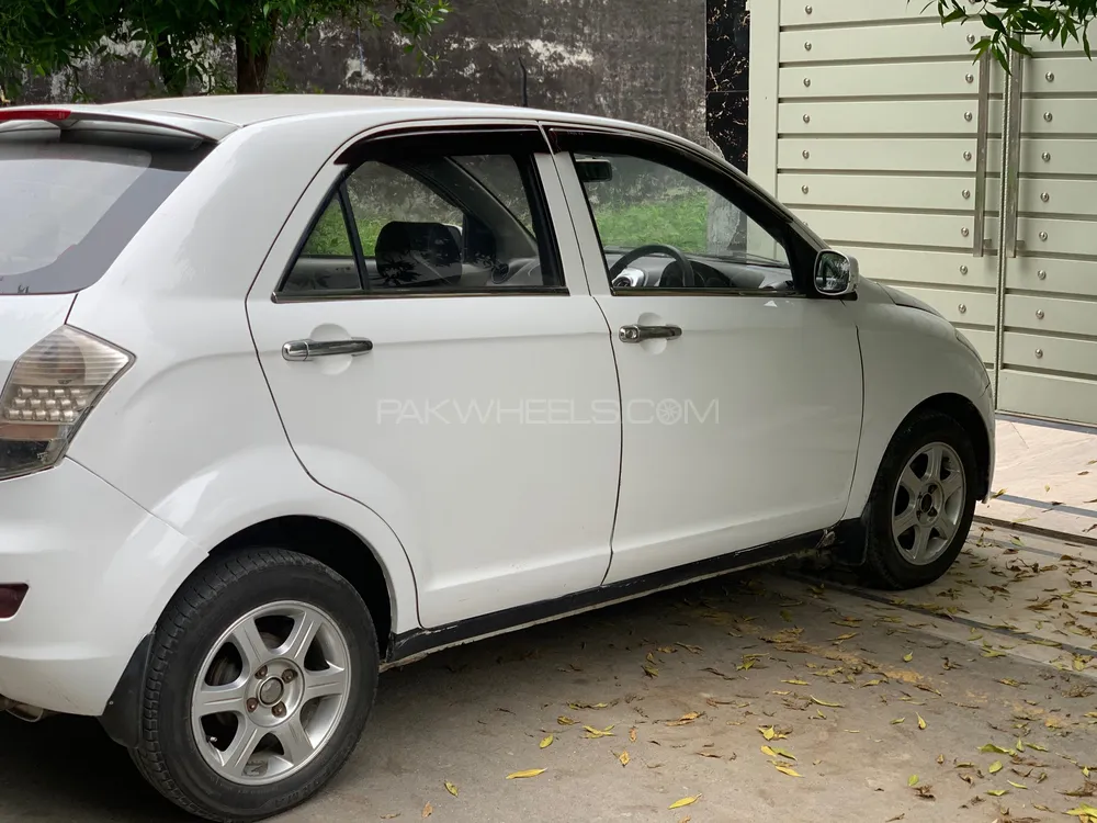 FAW V2 2018 for Sale in Lahore Image-1