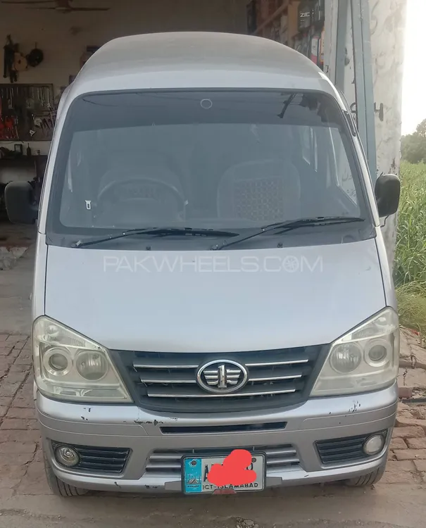 FAW X-PV 2018 for Sale in Multan Image-1