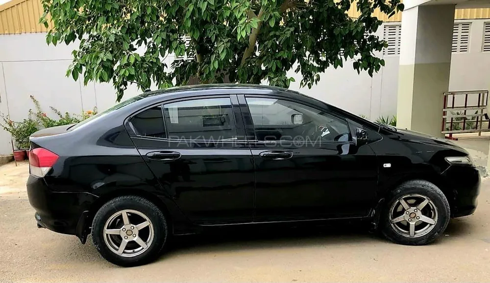 Honda City 2011 for Sale in Karachi Image-1