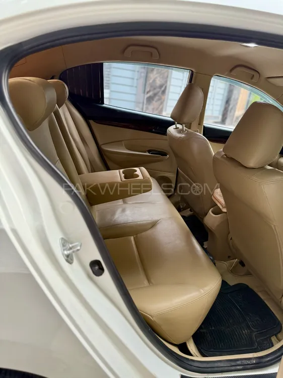 Honda City 2018 for Sale in Lahore Honda City 2018 for Sale in Lahore Image-9