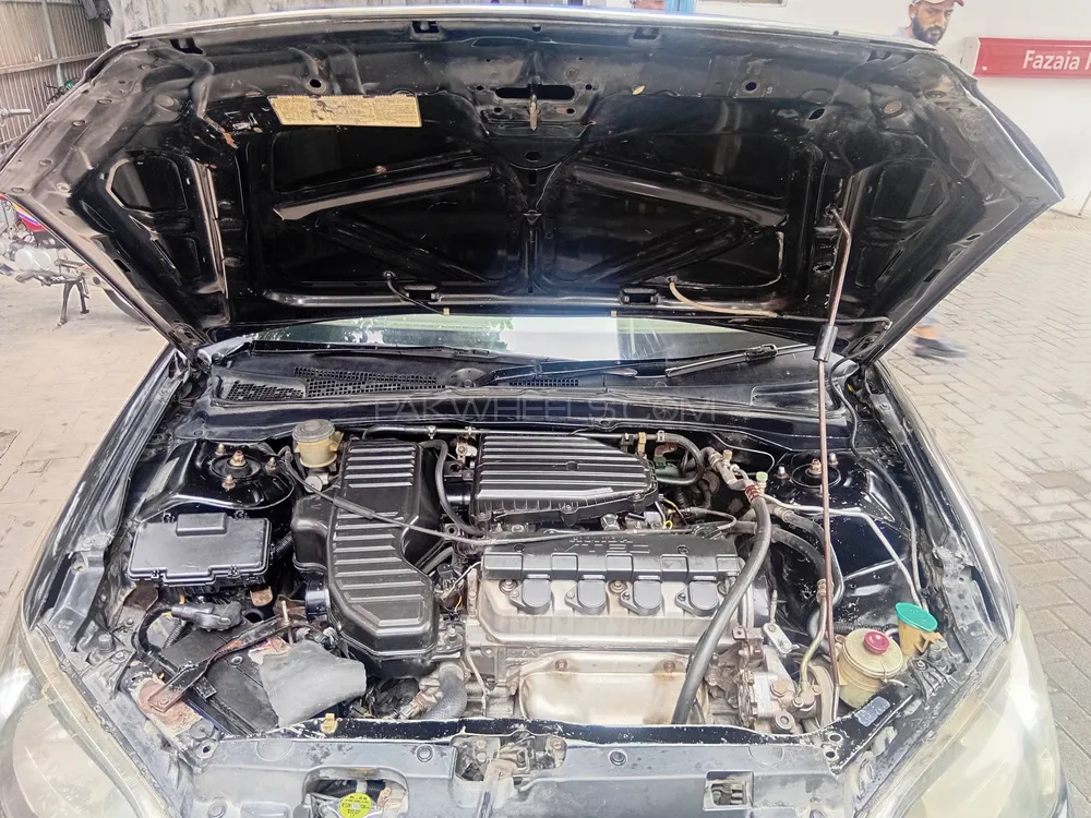 Honda Civic 2004 for Sale in Lahore Image-1