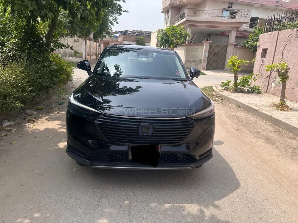Honda Vezel 2021 for Sale in Multan Image-1