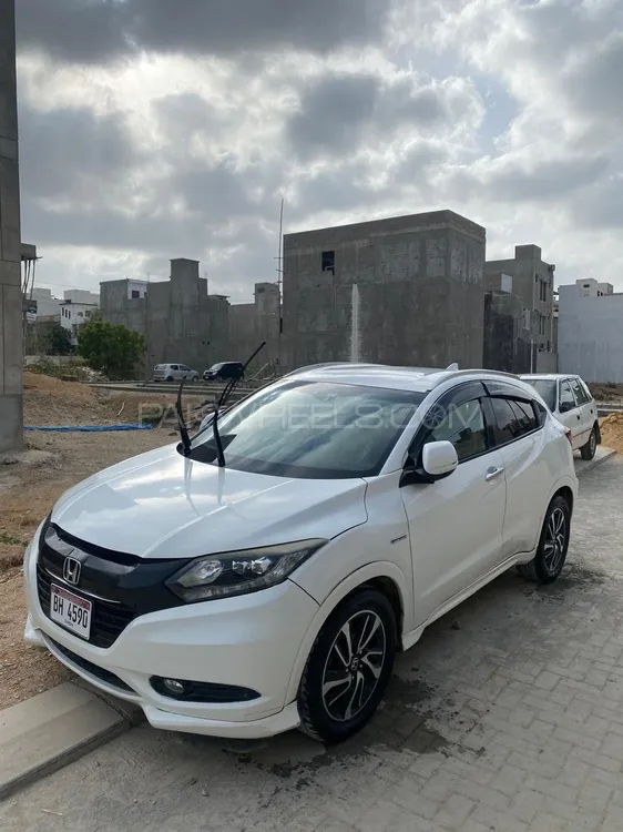 Honda Vezel 2014 for Sale in Karachi Image-1