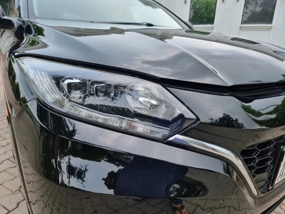 Honda Vezel 2016 for Sale in Sialkot Image-1