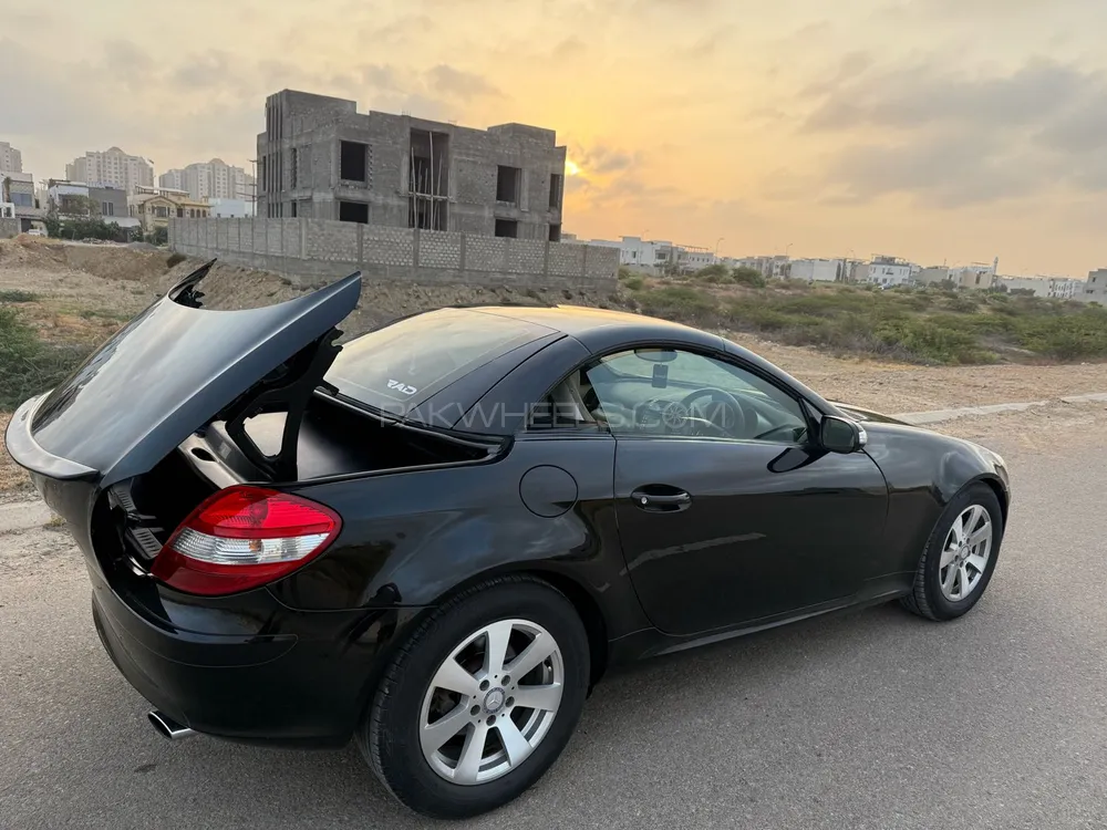 Mercedes Benz SLK Class 2004 for Sale in Karachi Mercedes Benz SLK Class 2004 for Sale in Karachi Image-11