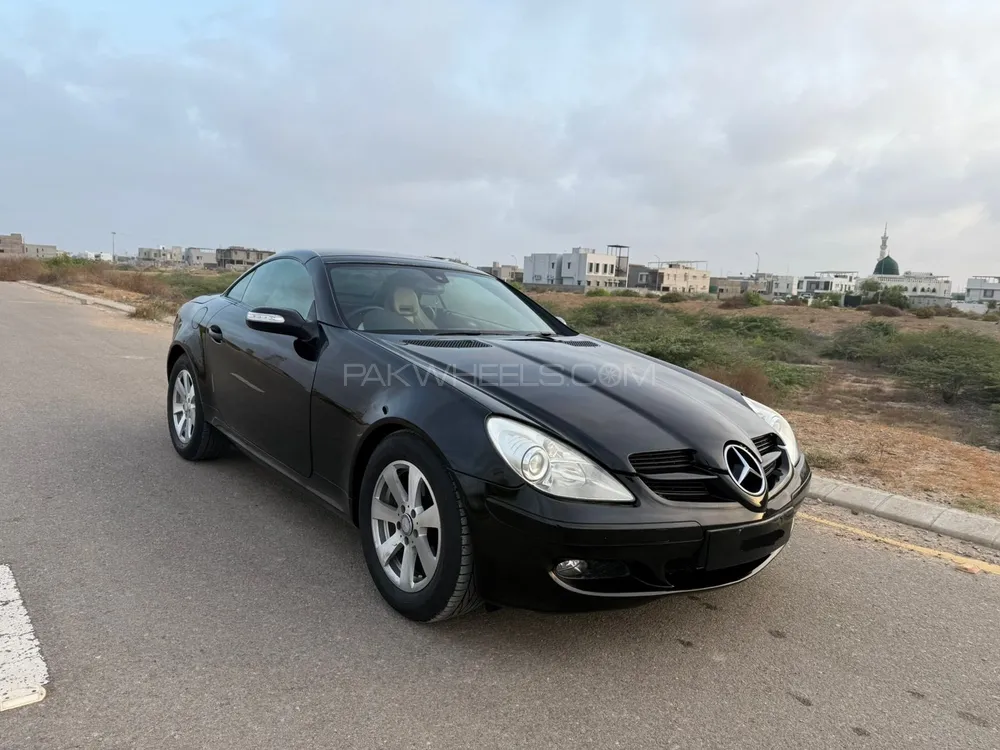 Mercedes Benz SLK Class 2004 for Sale in Karachi Mercedes Benz SLK Class 2004 for Sale in Karachi Image-6