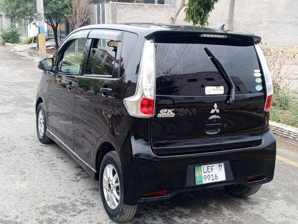 Mitsubishi Ek Wagon 2017 for Sale in Mian Channu Image-1