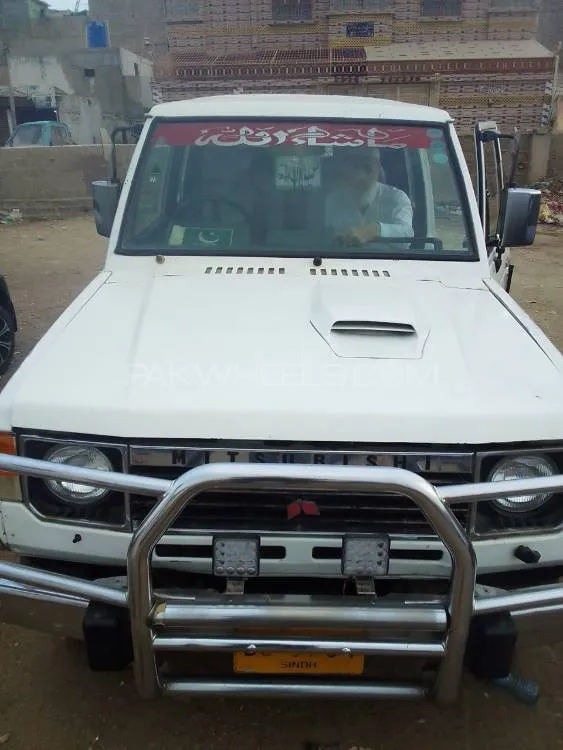 Mitsubishi Pajero 1985 for Sale in Karachi Image-1