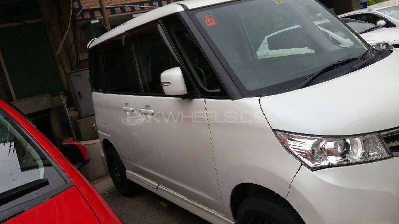 Nissan Roox 2010 for Sale in Islamabad Image-1