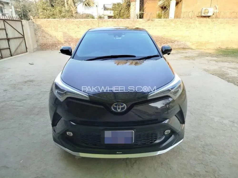 Toyota C-HR 2018 for Sale in Faisalabad Image-1