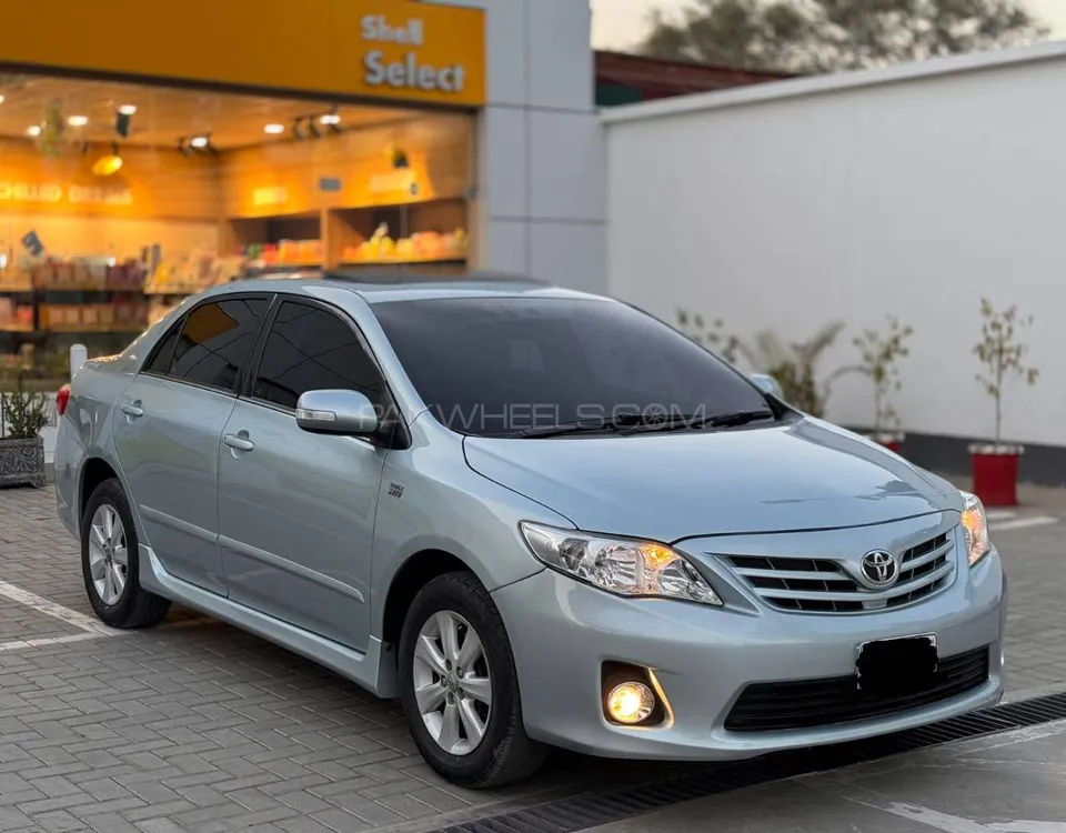 Toyota Corolla 2013 for Sale in Multan Image-1