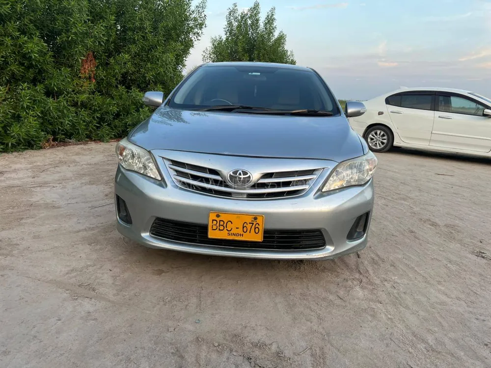 Toyota Corolla 2013 for Sale in Karachi Image-1