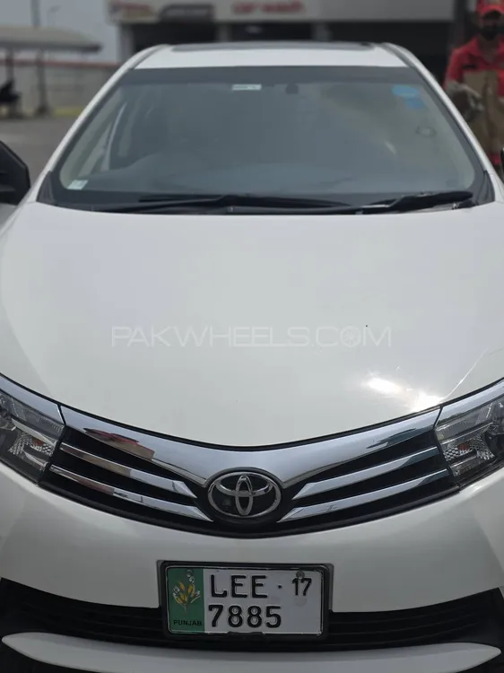 Toyota Corolla 2017 for Sale in Lahore Image-1