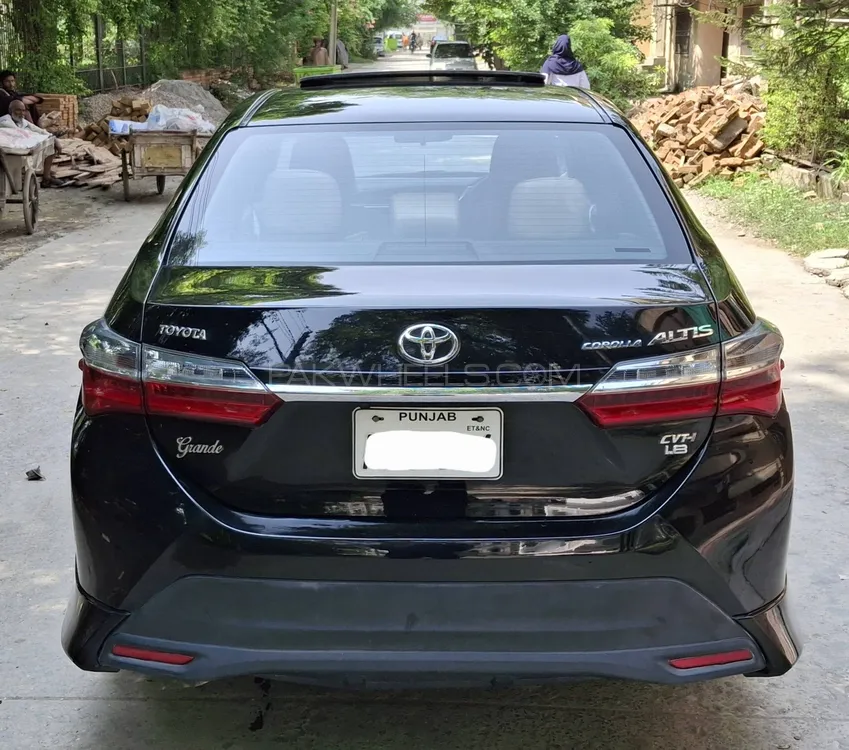 Toyota Corolla 2019 for Sale in Rawalpindi Image-1
