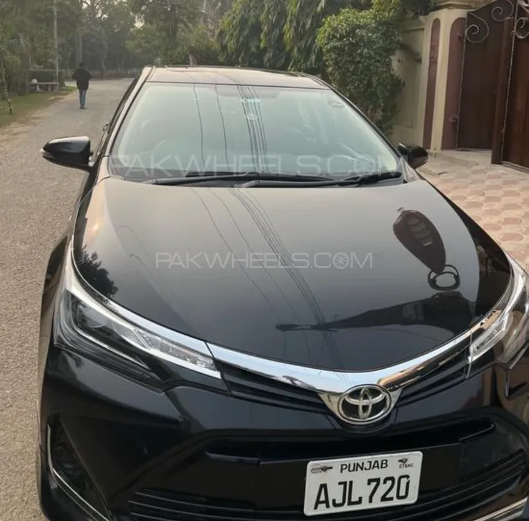 Toyota Corolla 2022 for Sale in Lahore Image-1