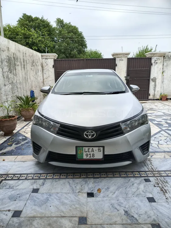 Toyota Corolla 2015 for Sale in Lahore Image-1