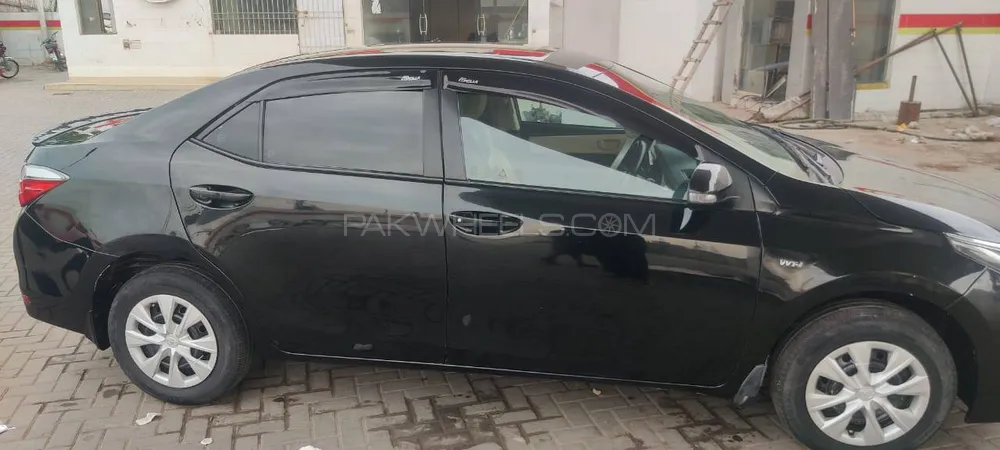 Toyota Corolla 2019 for Sale in Faisalabad Image-1