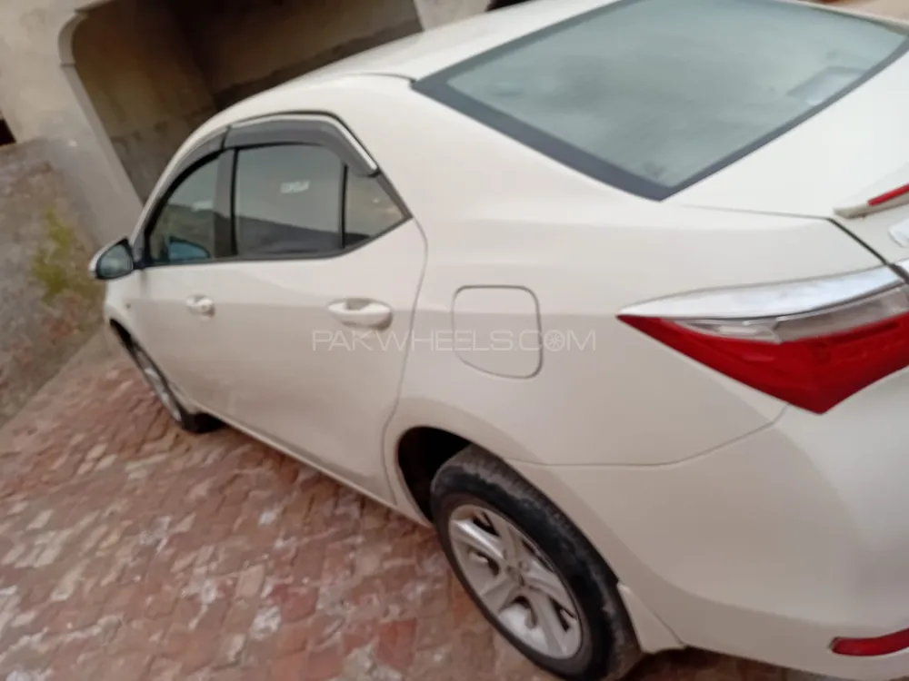 Toyota Corolla 2016 for Sale in Khanewal Image-1