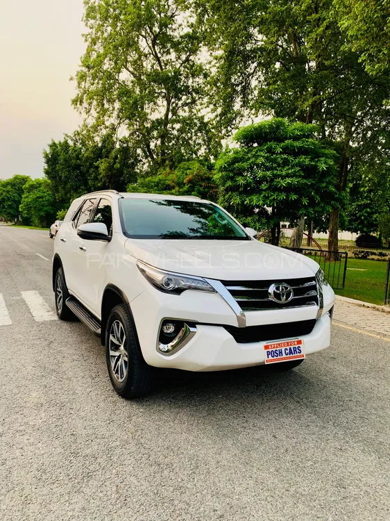 Toyota Fortuner 2019 for Sale in Lahore Image-1