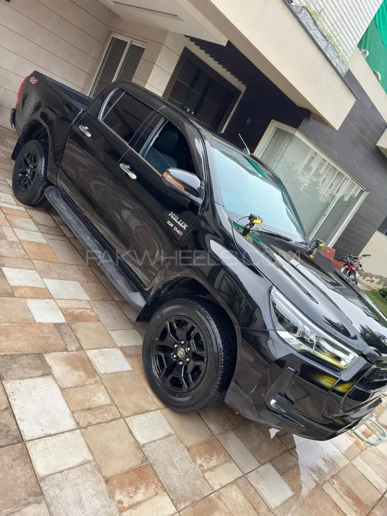 Toyota Hilux 2021 for Sale in Lahore Image-1