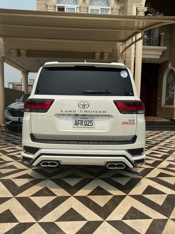 Toyota Land Cruiser 2023 for Sale in Lahore Image-1