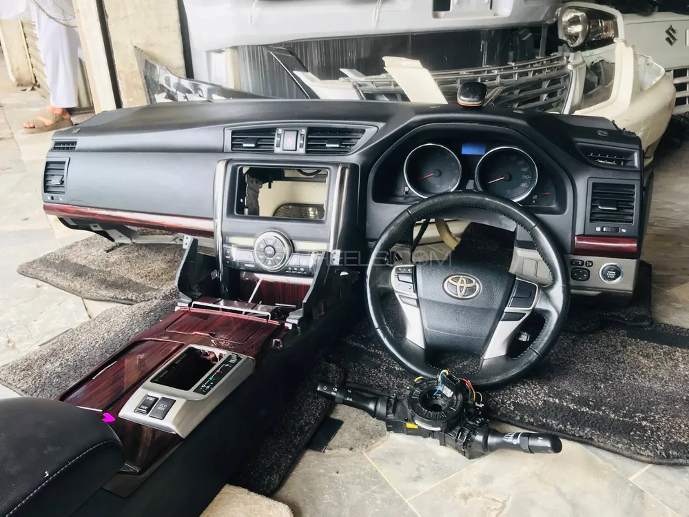 Toyota Mark X Complete Dashboard – Available Now! Image-1