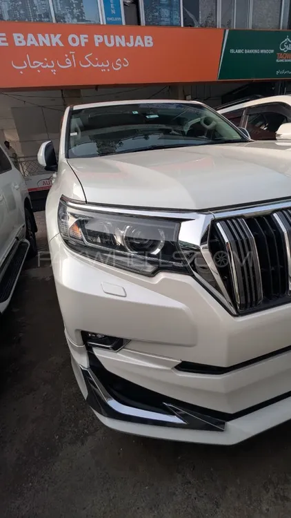 Toyota Prado 2017 for Sale in Islamabad Image-1