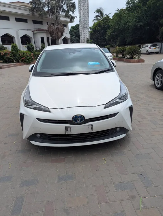 ٹویوٹا پریوس 2021 for Sale in کراچی Image-1